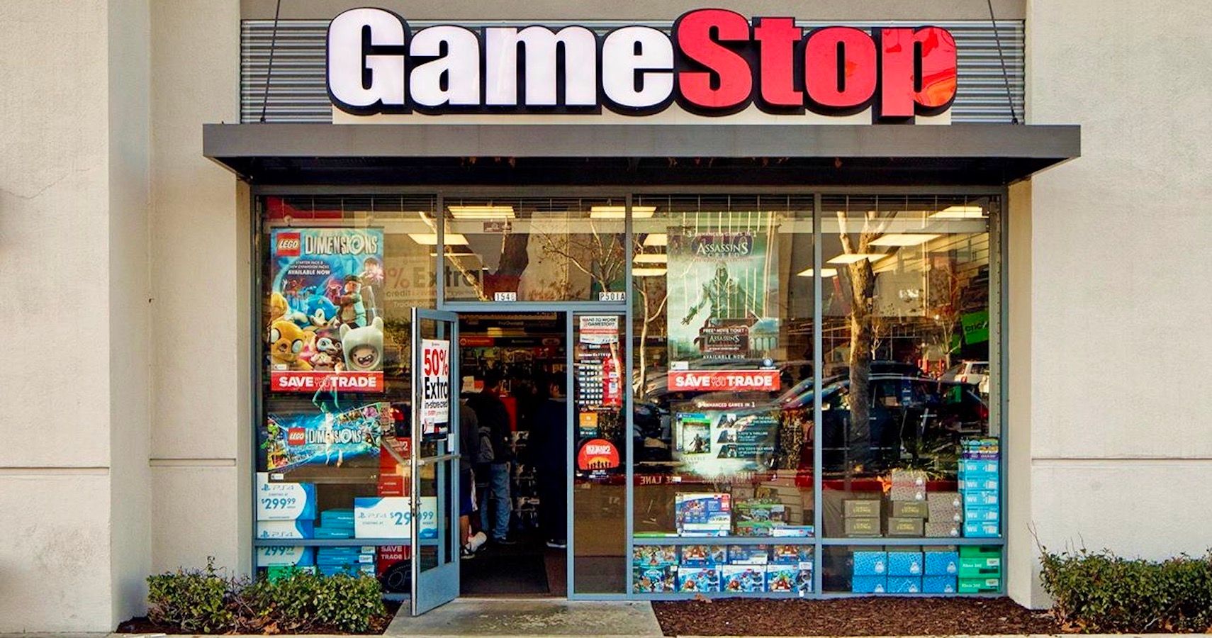 GameStop To Close Over 400 Stores This Year TheGamer   854081161001 6122545277001 6122548120001 Vs 